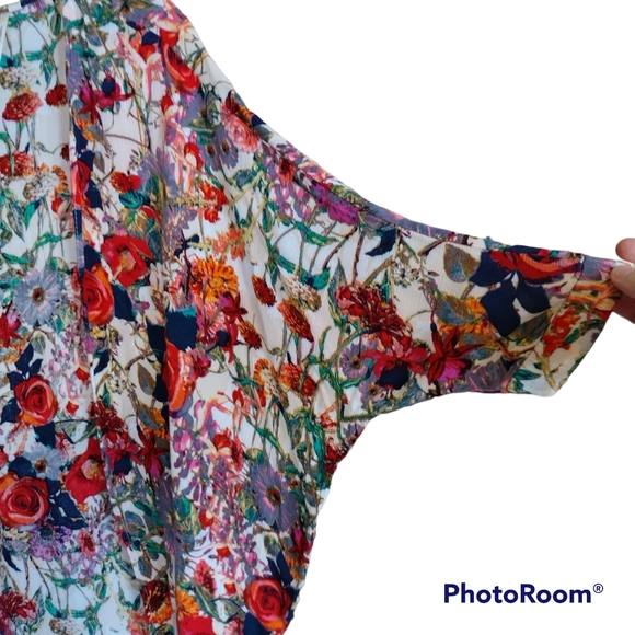 Floral dolman sleeve kimono top size small - Picture 2 of 6